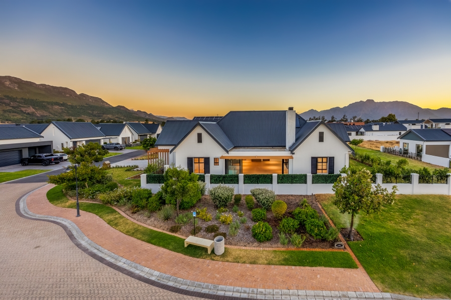 4 Bedroom Property for Sale in Pearl Valley at Val de Vie Western Cape